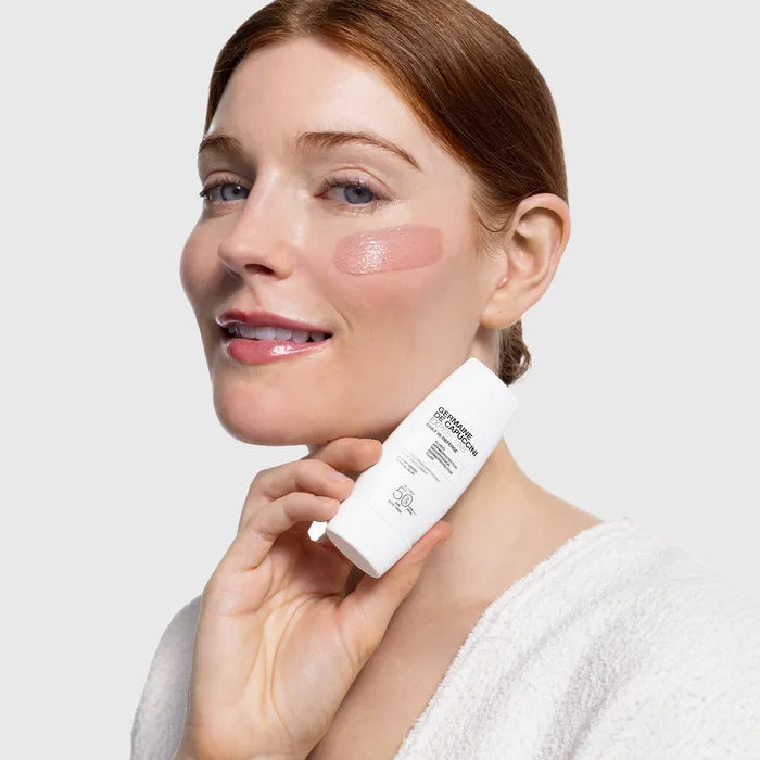 Daily Hi-Defense SPF50 Con Color Protección avanzada
